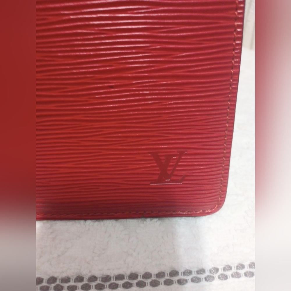Louis Vuitton Bags - Picture 7 of 16
